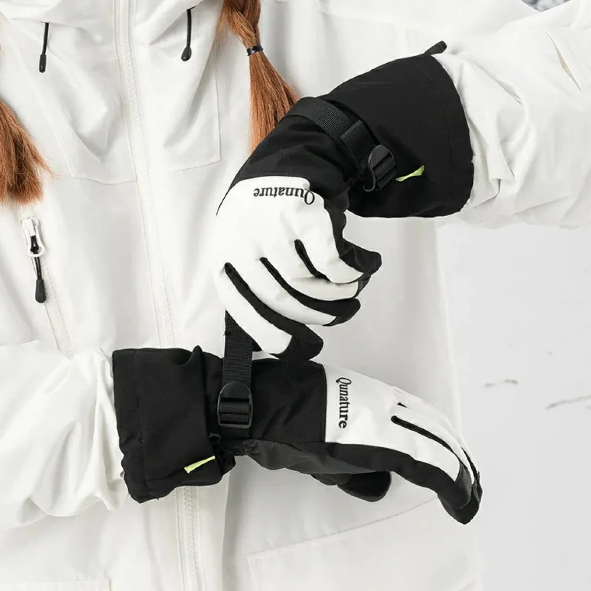 Qunature Outdoor Insulated Ski Gloves - Windproof Waterproof Touchscreen Compatible